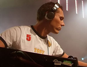 Tiesto против запрета танцев